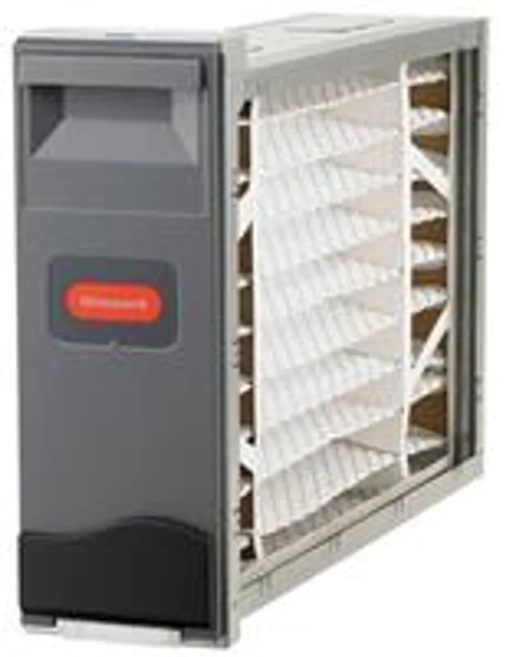 Media air cleaner cabinet with pleated filter